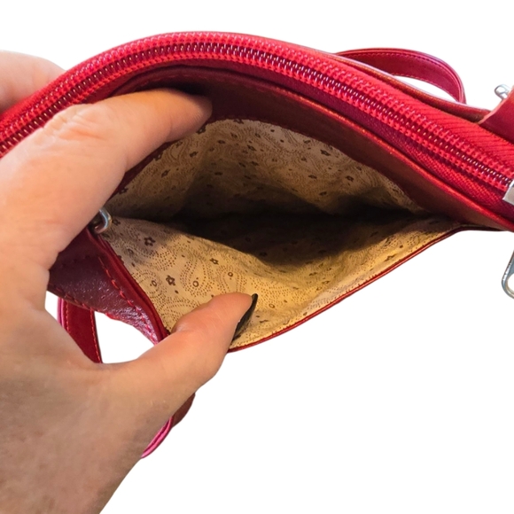 Red Tooled Leather Crossbody Handbag - Picture 14 of 15